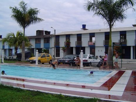 CONJUNTO RESIDENCIAL PRADOS DE HIERBABUENA (Villavicencio 61 Viviendas)